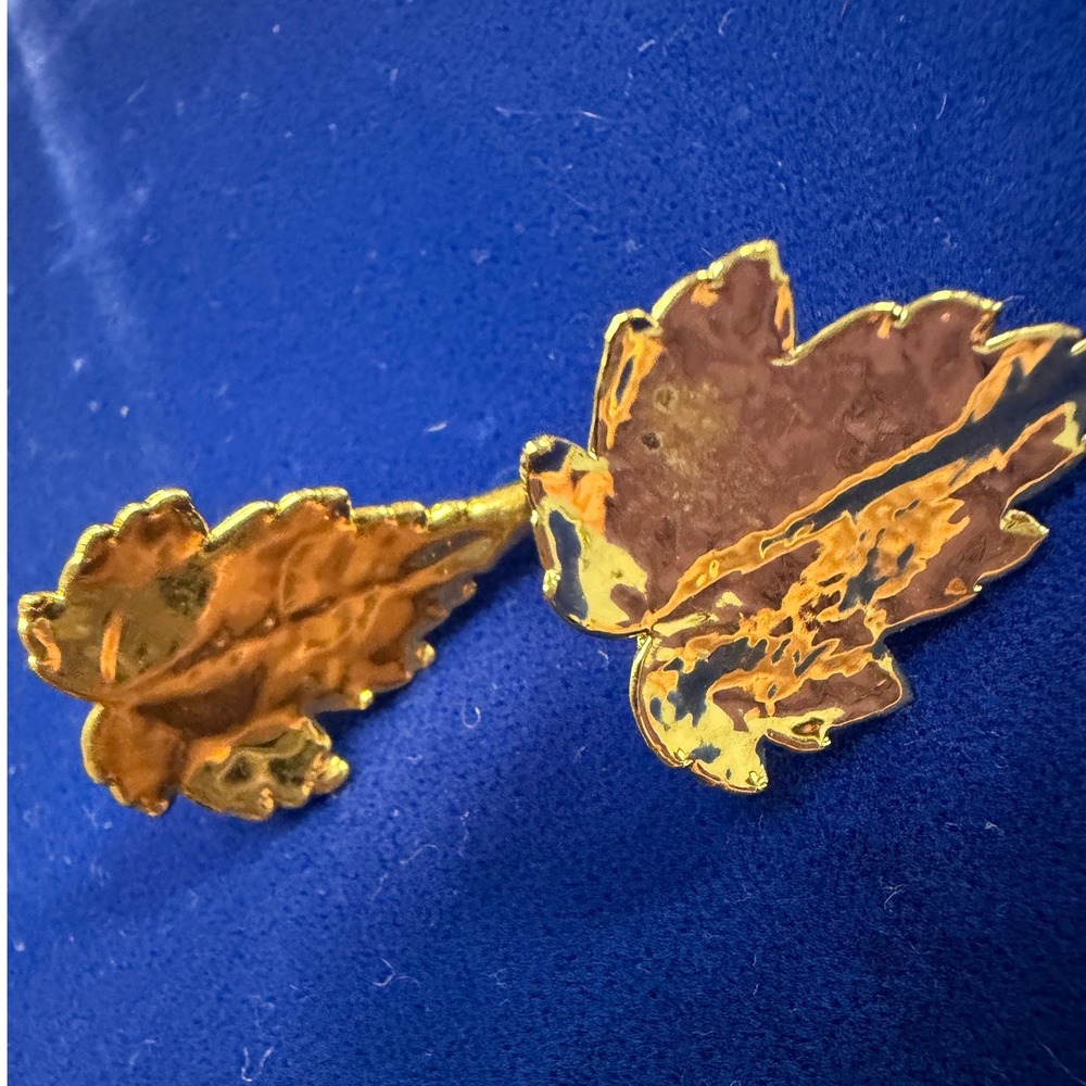 Vintage Gold Tone Leaf Pin Set Textured Botanical Lapel Pins Nature Jewelry